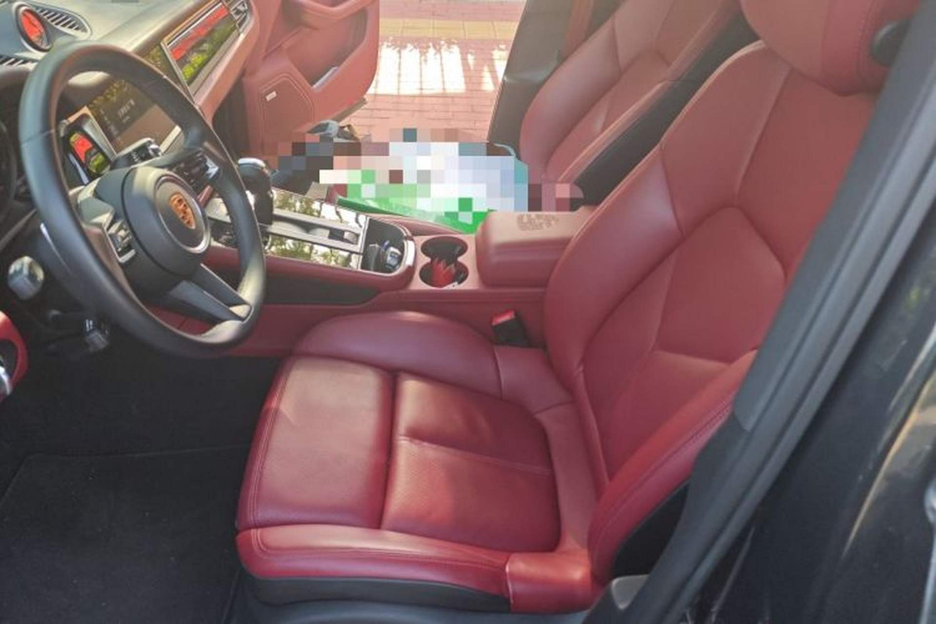 Used Porsche Macan 2022 Macan S 2.9T Left Front Seat