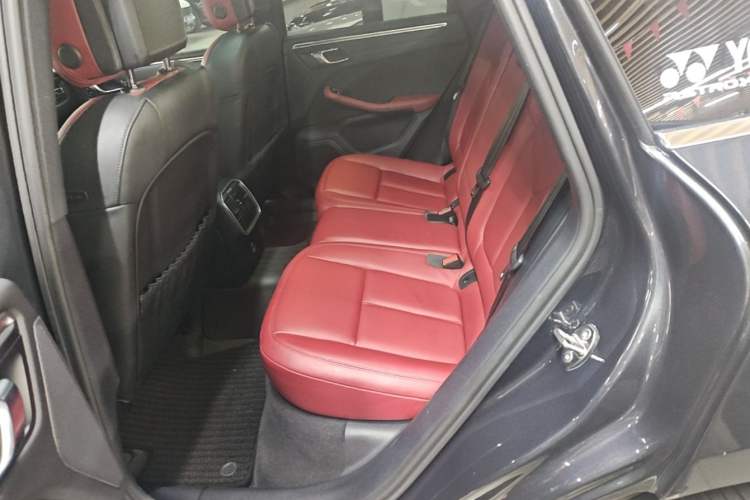 Used Porsche Macan 2022 Macan 2.0T Left Rear Seat
