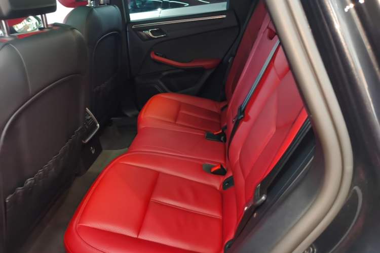 Used Porsche Macan 2022 Macan 2.0T Left Rear Seat