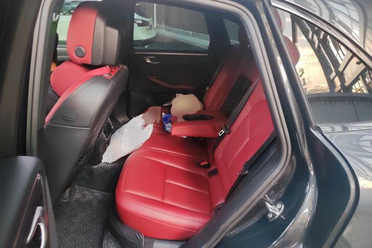 Used Porsche Macan 2022 Macan 2.0T Left Rear Seat