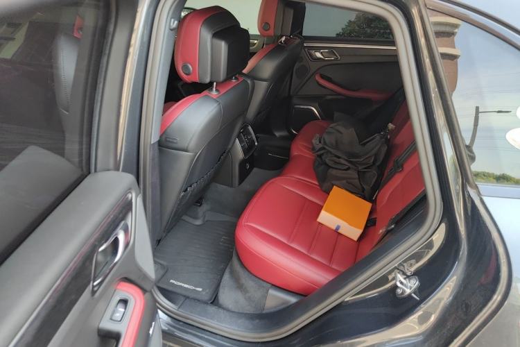 Used Porsche Macan 2022 Macan GTS 2.9T Left Rear Seat
