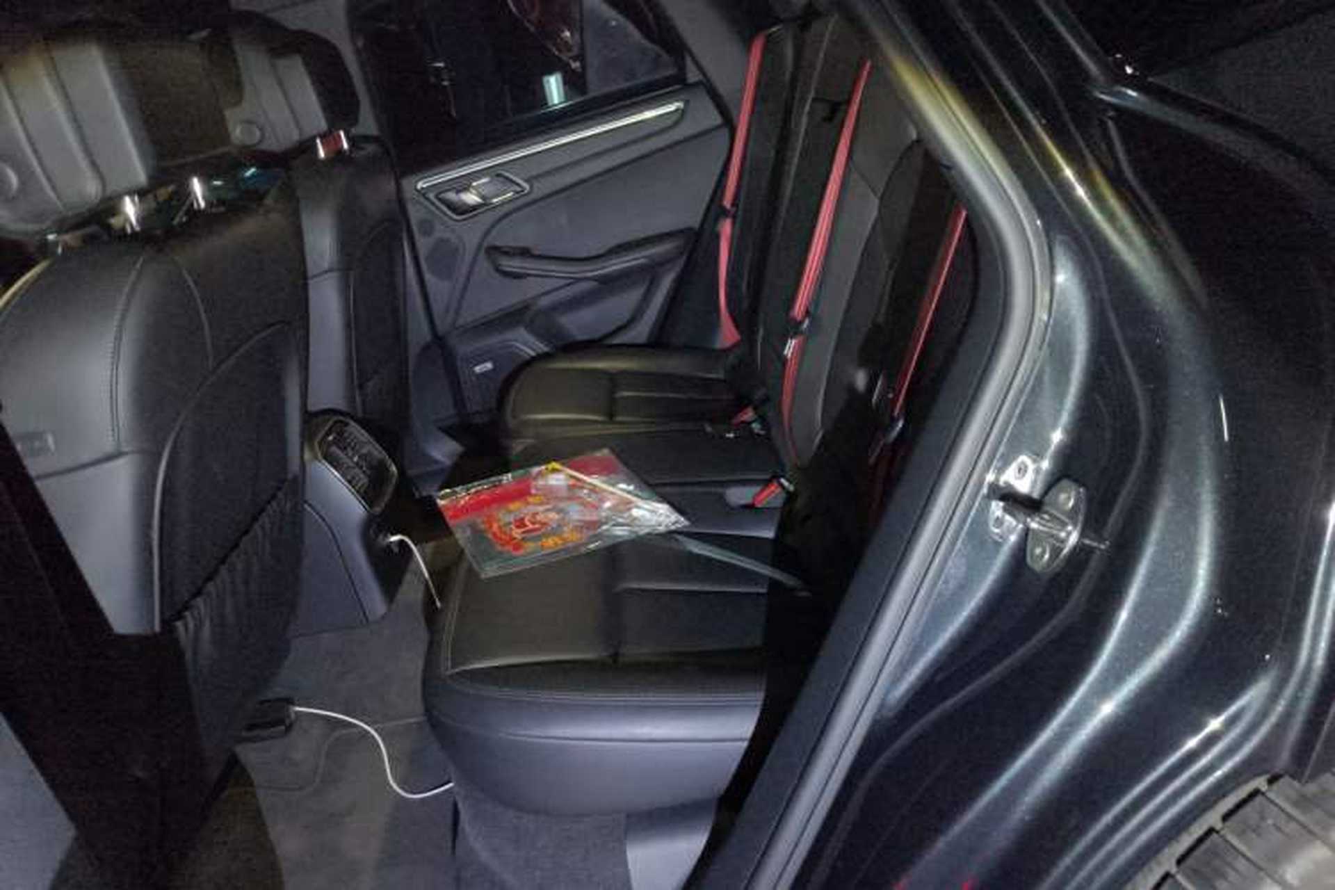 Used Porsche Macan 2022 Macan 2.0T Left Rear Seat
