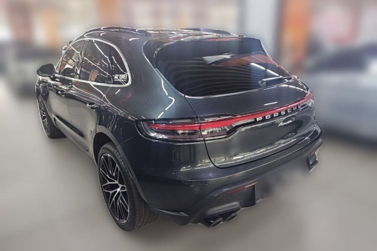 Used Porsche Macan 2022 Macan 2.0T Rear Left 45 Deg