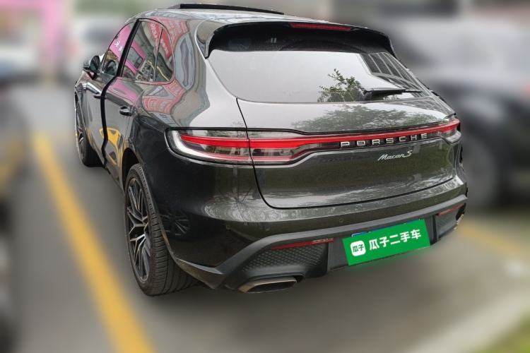 Used Porsche Macan 2022 Macan 2.0T Rear Left 45 Deg