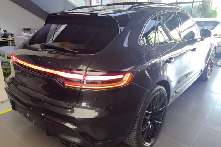 Used Porsche Macan 2022 Macan GTS 2.9T Rear Right 45 Deg