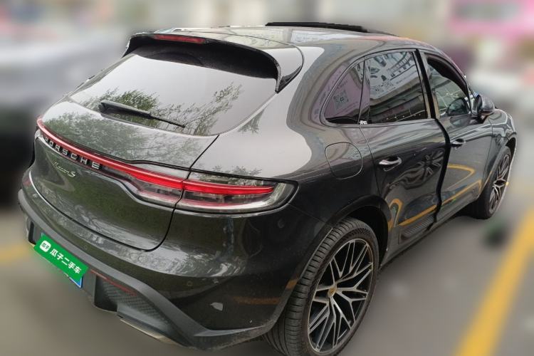 Used Porsche Macan 2022 Macan 2.0T Rear Right 45 Deg