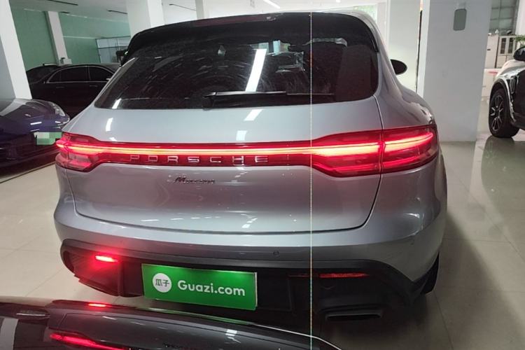 Used Porsche Macan 2022 Macan 2.0T Rear
