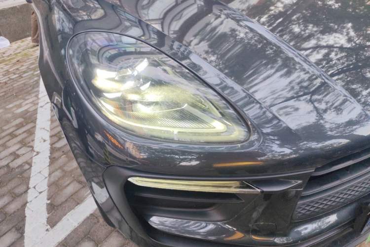 Used Porsche Macan 2022 Macan 2.0T Right Front Headlight