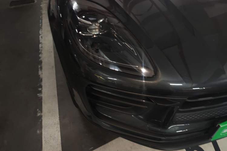 Used Porsche Macan 2022 Macan 2.0T Right Front Headlight