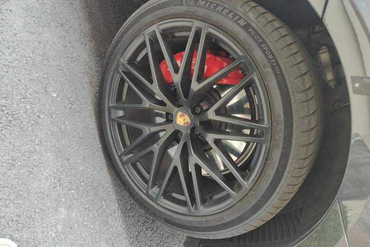 Used Porsche Macan 2022 Macan GTS 2.9T Right Front Wheel Hub