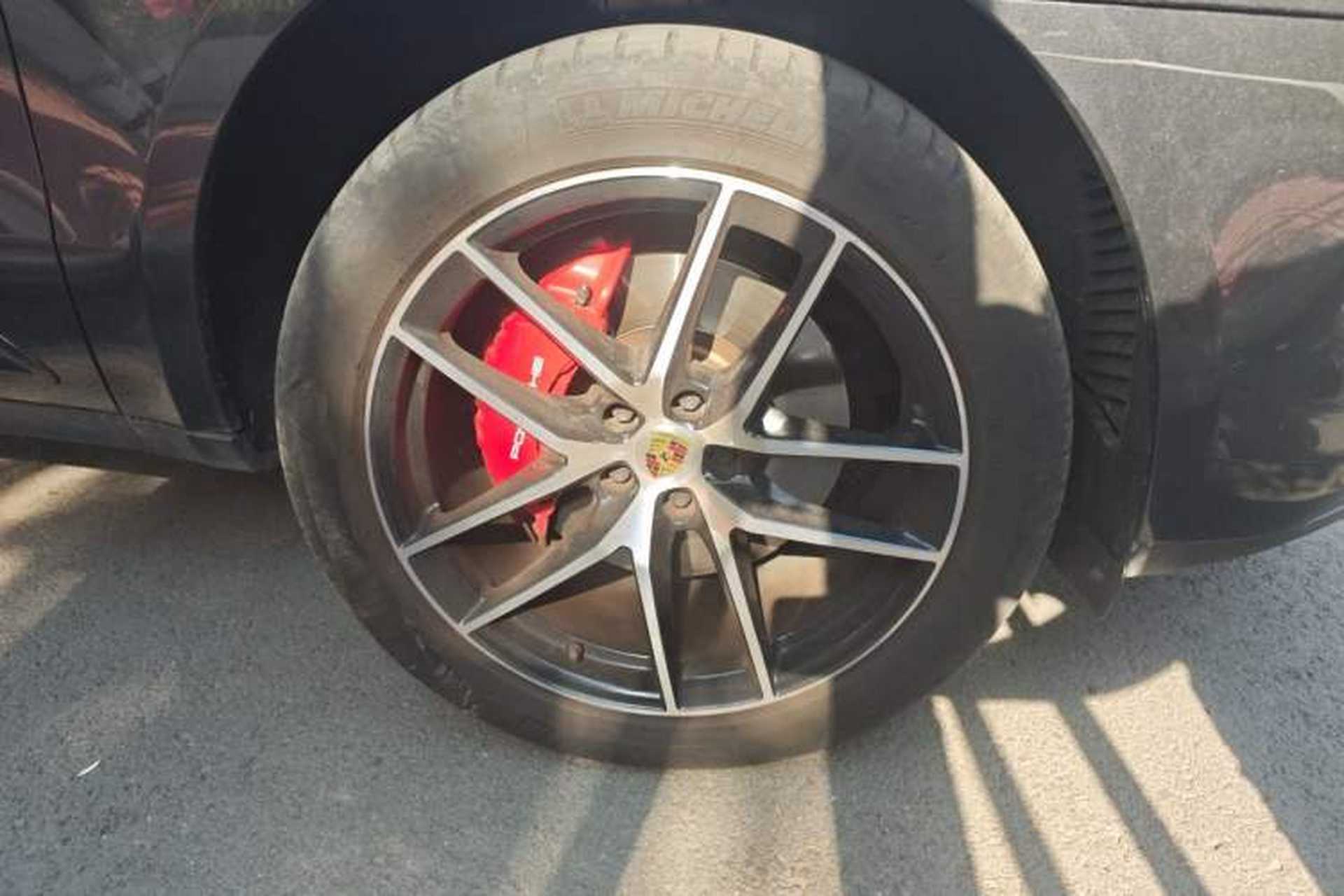 Used Porsche Macan 2022 Macan S 2.9T Right Front Wheel Hub