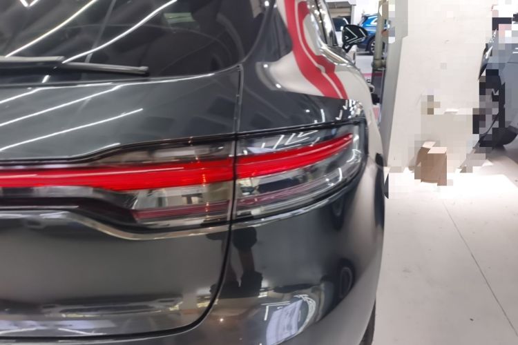 Used Porsche Macan 2022 Macan 2.0T Right Rear Taillight