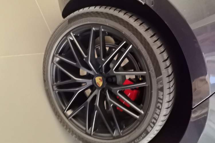 Used Porsche Macan 2022 Macan GTS 2.9T Right Rear Wheel Hub