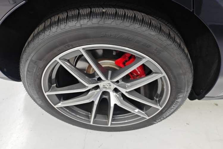 Used Porsche Macan 2022 Macan S 2.9T Right Rear Wheel Hub