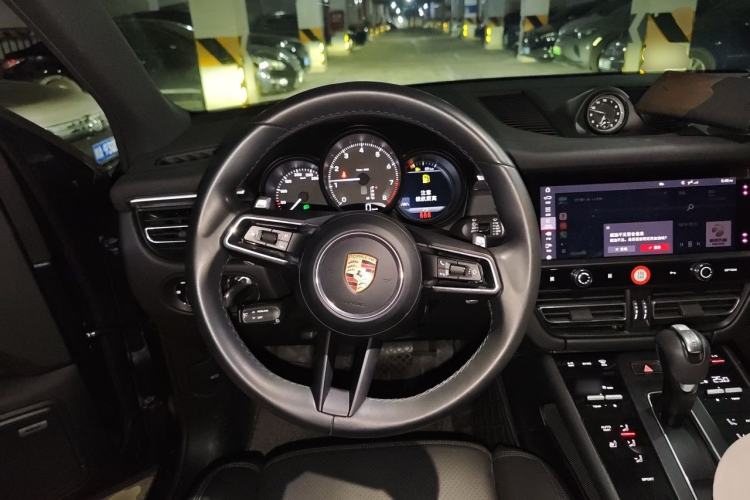 Used Porsche Macan 2022 Macan 2.0T Steering Wheel