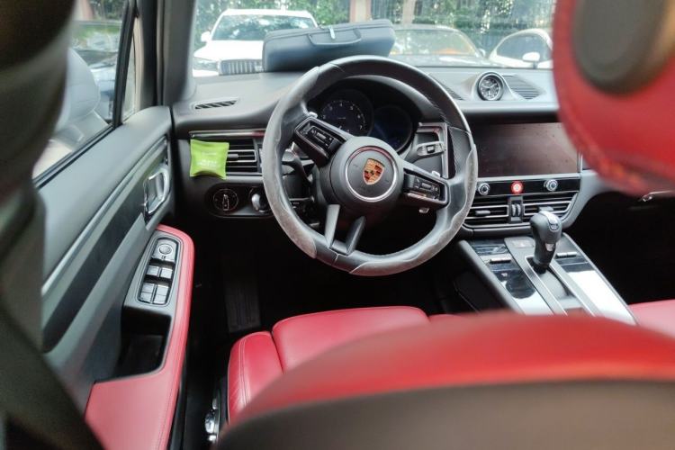 Used Porsche Macan 2022 Macan T 2.0T Steering Wheel