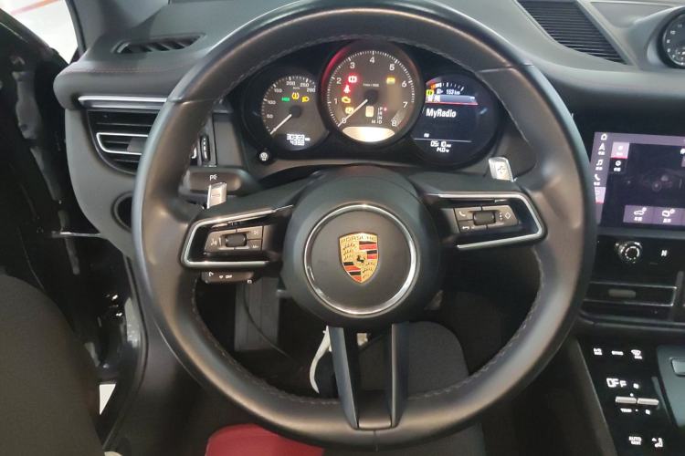 Used Porsche Macan 2022 Macan 2.0T Steering Wheel