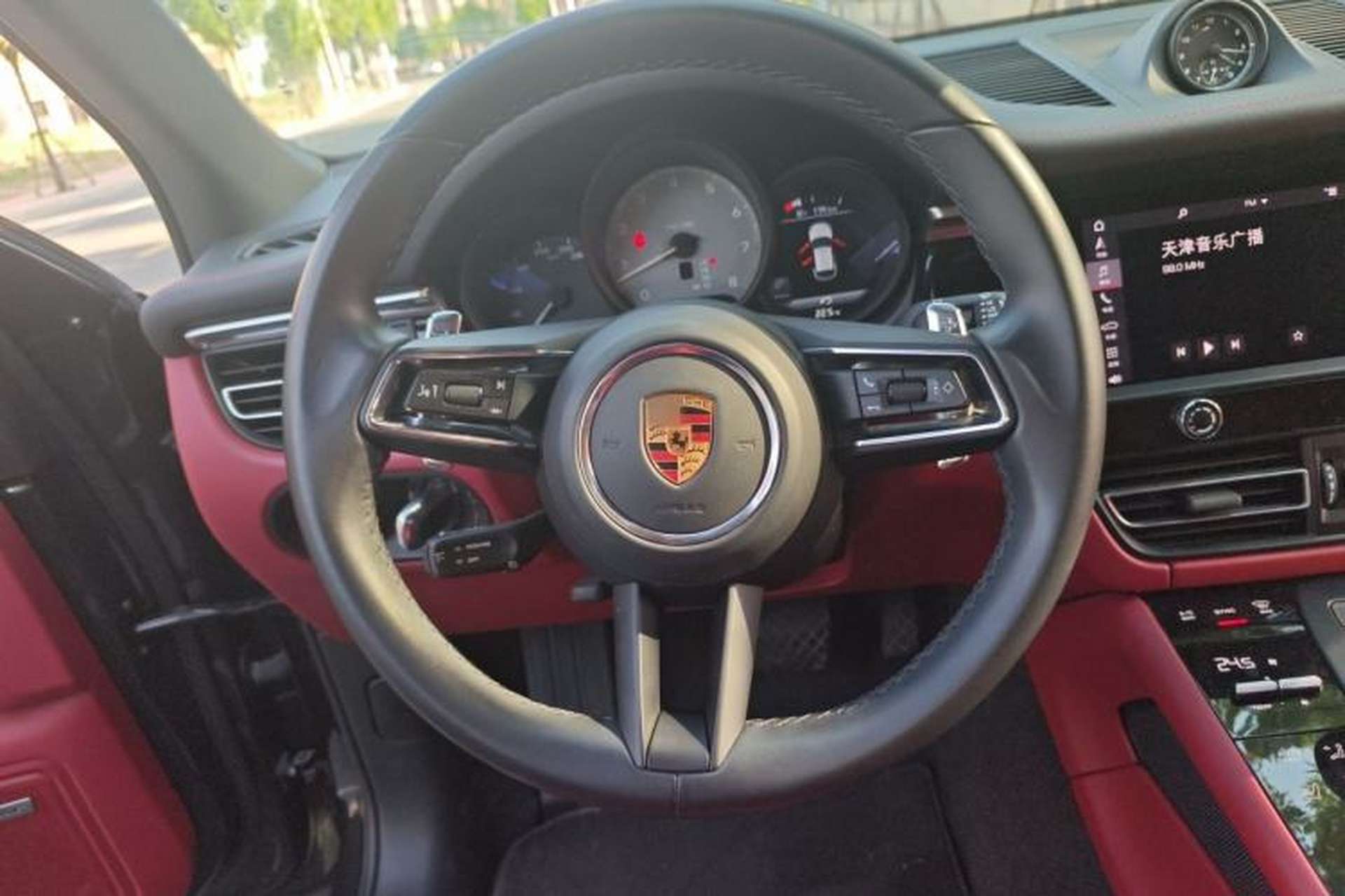 Used Porsche Macan 2022 Macan S 2.9T Steering Wheel