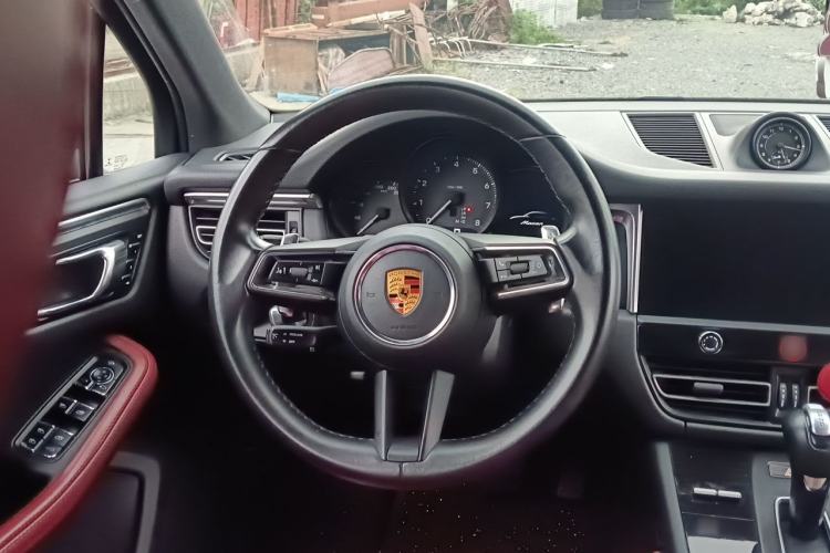 Used Porsche Macan 2022 Macan 2.0T Steering Wheel