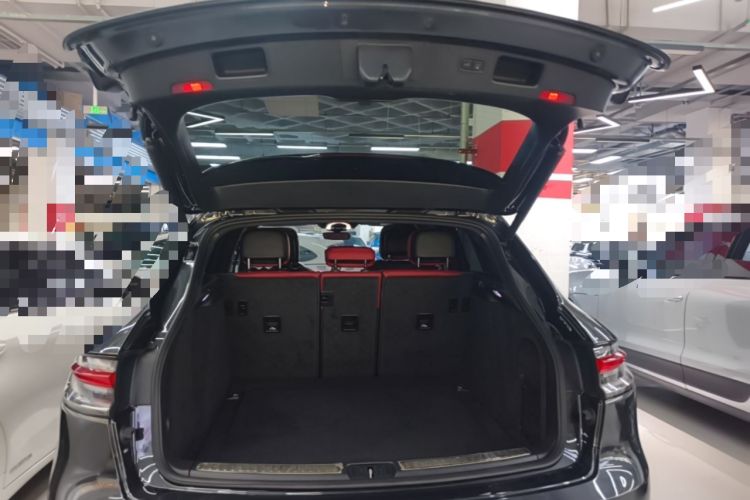 Used Porsche Macan 2022 Macan 2.0T Trunk