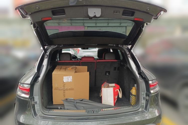 Used Porsche Macan 2022 Macan 2.0T Trunk