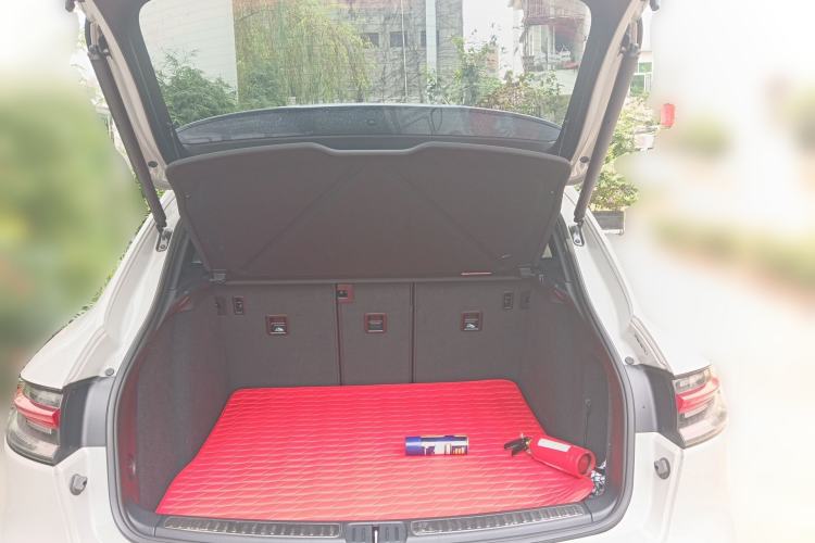 Used Porsche Macan 2022 Macan 2.0T Trunk
