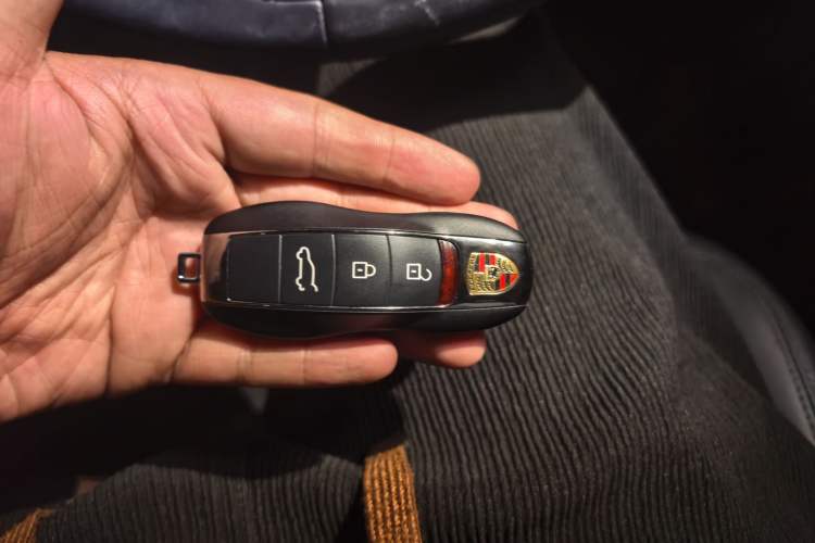 Used Porsche Macan 2022 Macan 2.0T Vehicle Key