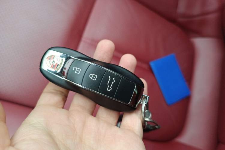 Used Porsche Macan 2022 Macan 2.0T Vehicle Key