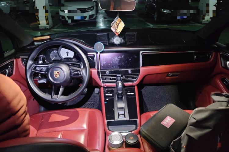 Used Porsche Macan 2022 Macan S 2.9T Center Console