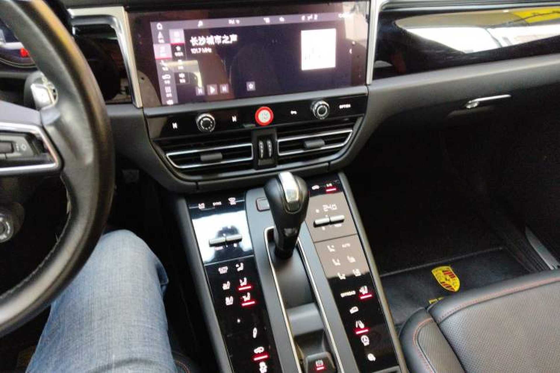Used Porsche Macan 2022 Macan S 2.9T Audio And AC Panel