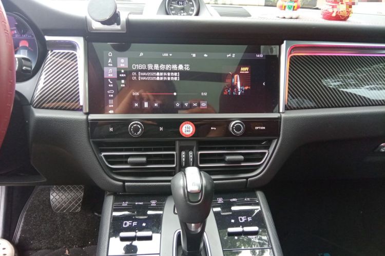 Used Porsche Macan 2022 Macan 2.0T Audio And AC Panel