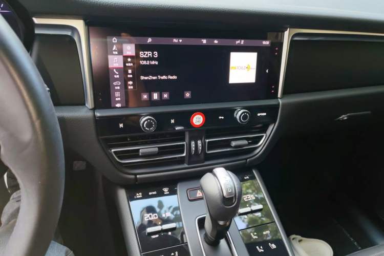 Used Porsche Macan 2022 Macan 2.0T Audio And AC Panel