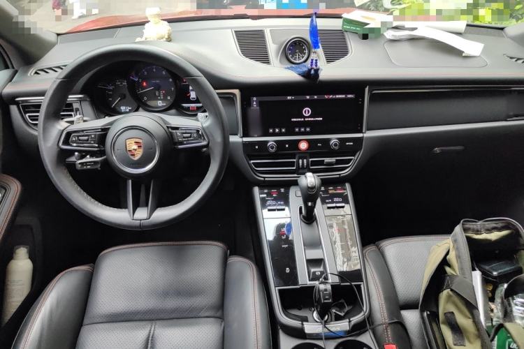Used Porsche Macan 2022 Macan 2.0T Center Console