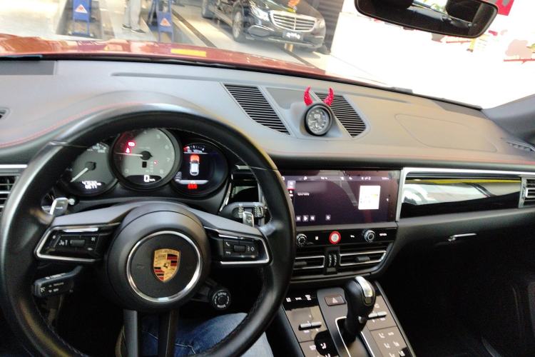 Used Porsche Macan 2022 Macan S 2.9T Center Console