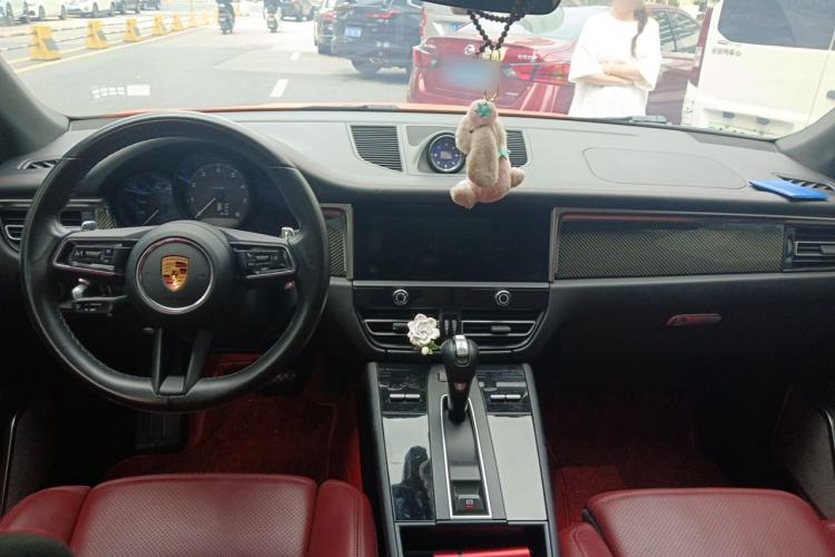 Used Porsche Macan 2022 Macan 2.0T Center Console
