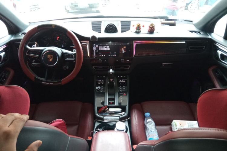 Used Porsche Macan 2022 Macan 2.0T Center Console