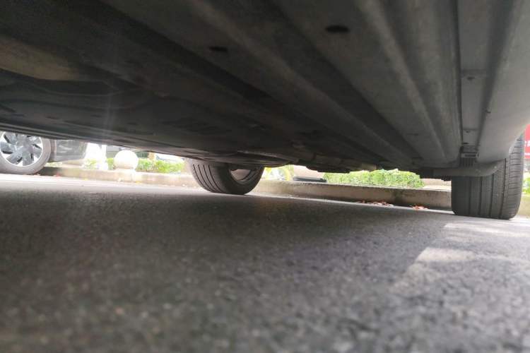 Used Porsche Macan 2022 Macan 2.0T Chassis Front Left