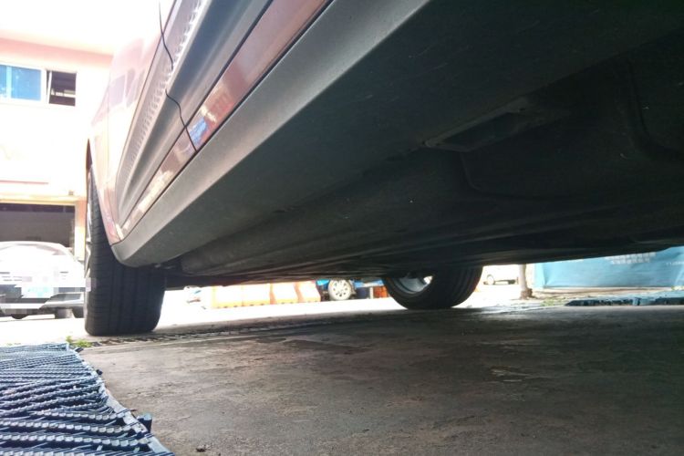 Used Porsche Macan 2022 Macan 2.0T Chassis Rear Left