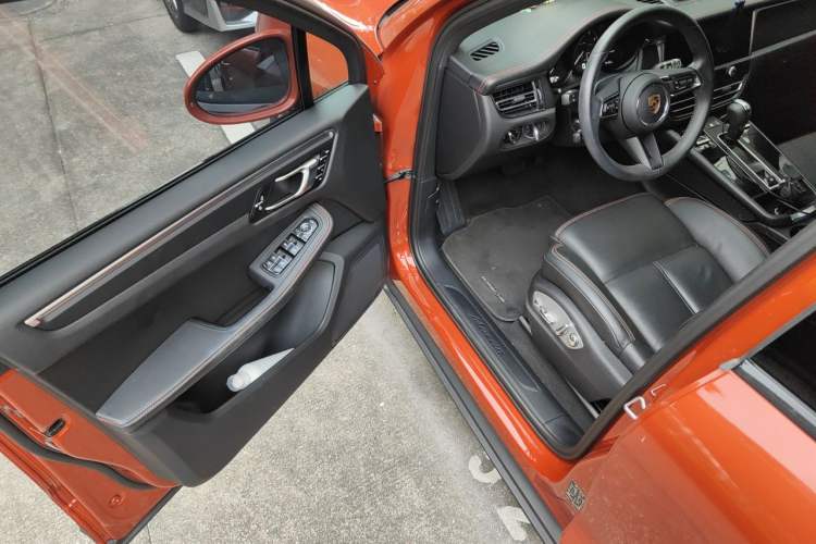 Used Porsche Macan 2022 Macan 2.0T Driver Seat