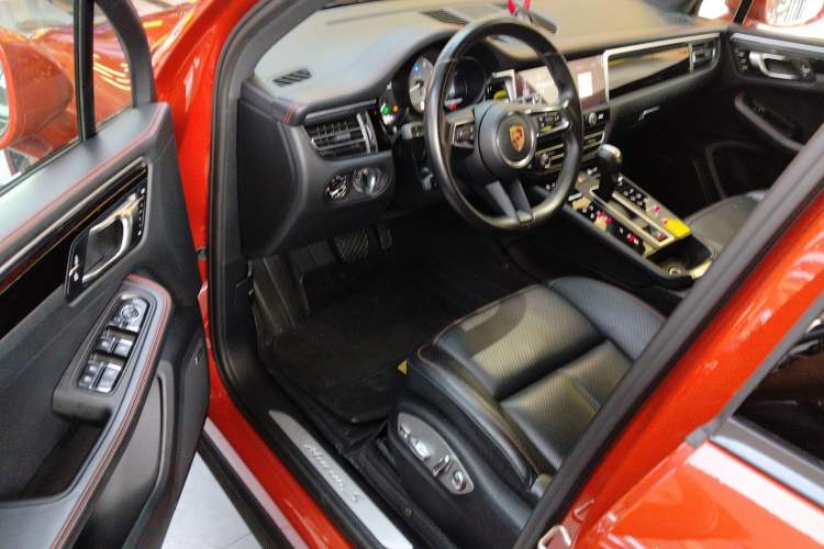 Used Porsche Macan 2022 Macan S 2.9T Driver Seat