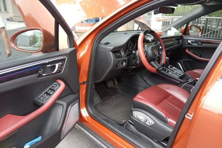 Used Porsche Macan 2022 Macan 2.0T Driver Seat