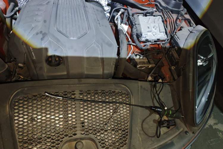 Used Porsche Macan 2022 Macan 2.0T Engine Bay Left