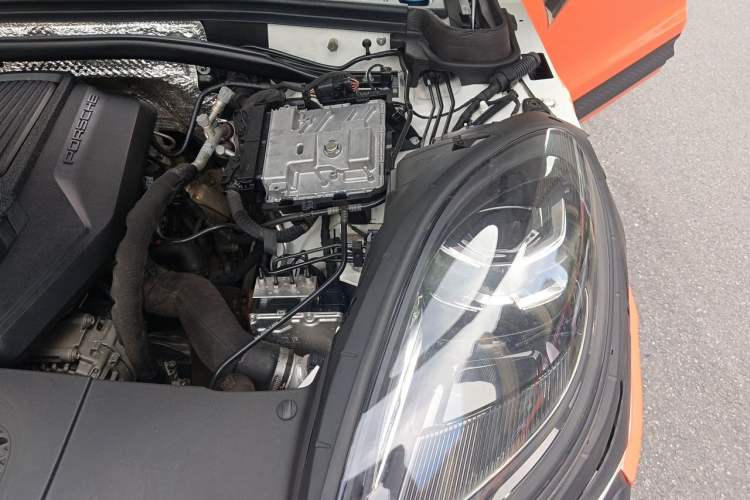Used Porsche Macan 2022 Macan 2.0T Engine Bay Left