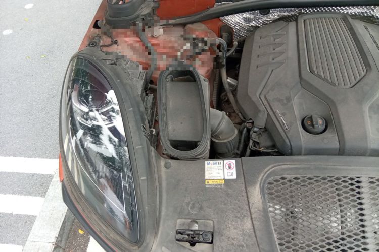 Used Porsche Macan 2022 Macan 2.0T Engine Bay Right