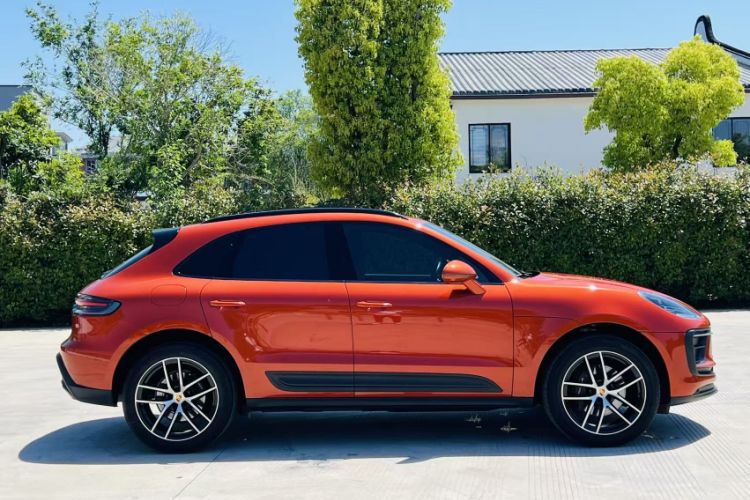 Used Porsche Macan 2022 Macan 2.0T Exterior 2