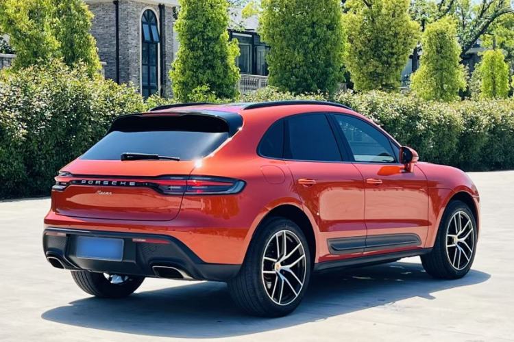 Used Porsche Macan 2022 Macan 2.0T Exterior 6