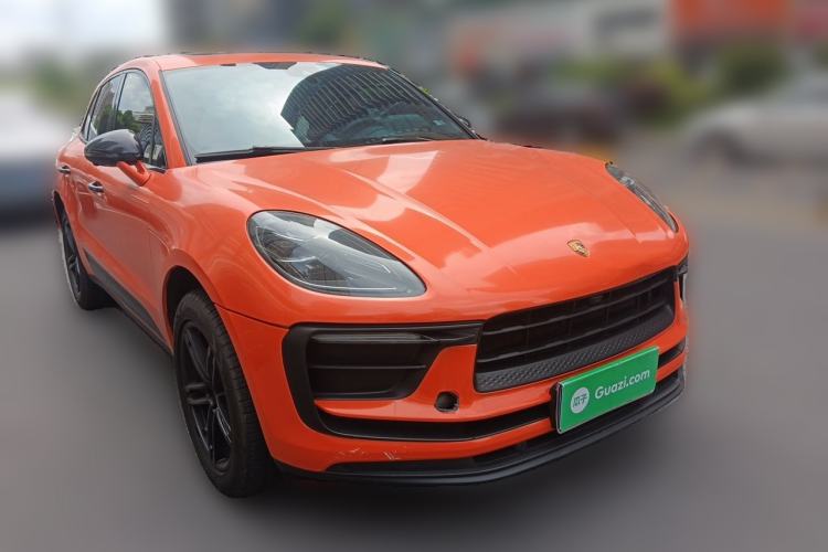 Used Porsche Macan 2022 Macan 2.0T Front Right 45 Deg