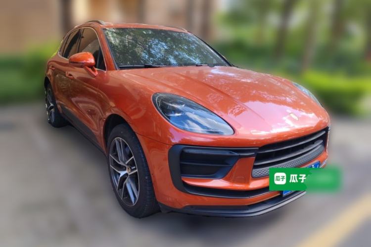 Used Porsche Macan 2022 Macan 2.0T Front Right 45 Deg