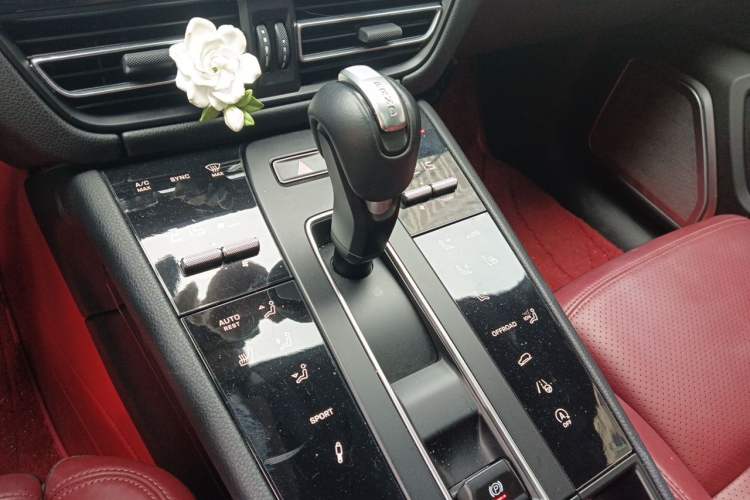 Used Porsche Macan 2022 Macan 2.0T Gear Lever
