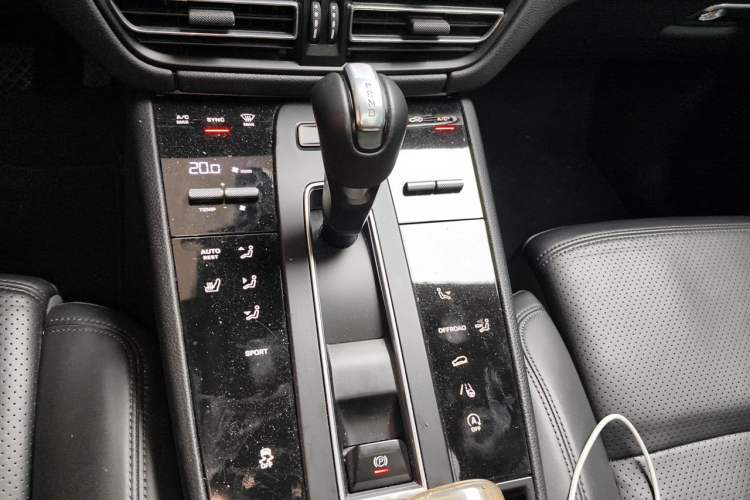 Used Porsche Macan 2022 Macan 2.0T Gear Lever